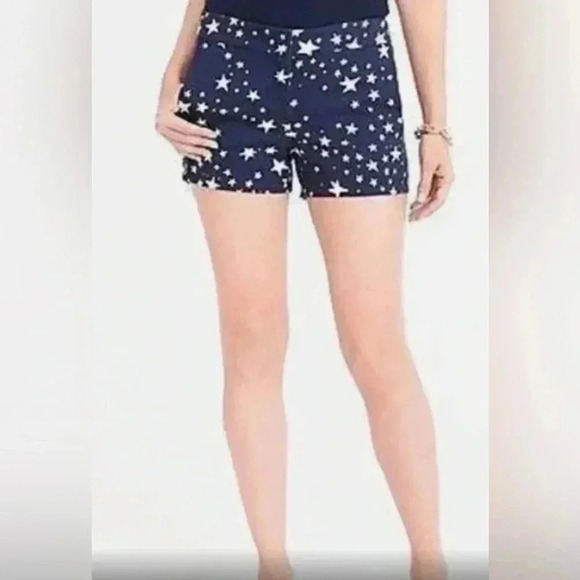 J. Crew Pants - NWT • J. Crew Navy Star Print Women's 3.5 Shorts • 4